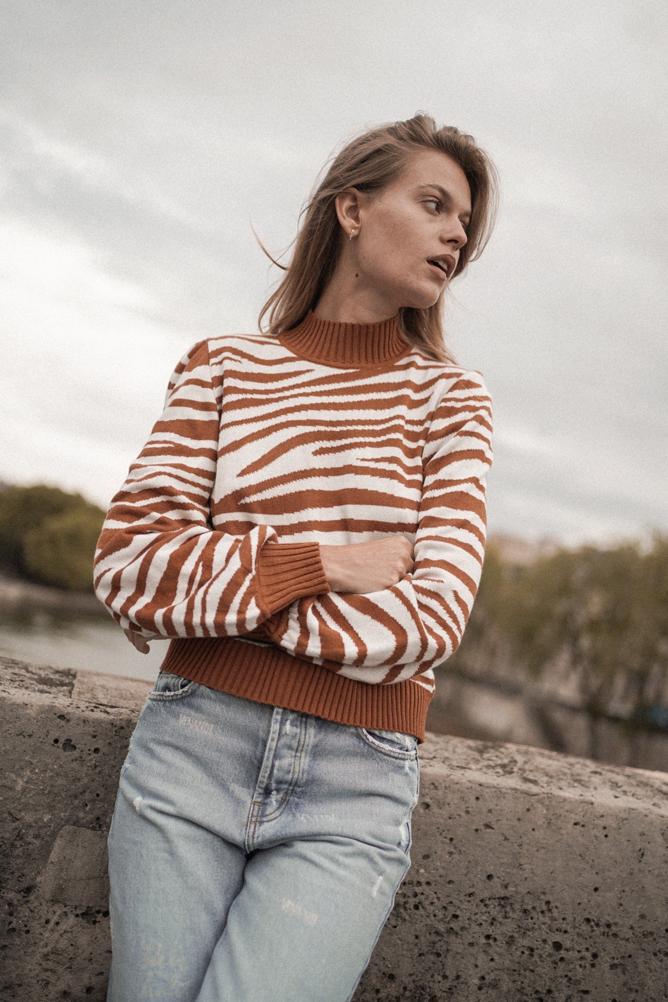 FEARLESS SWEATER