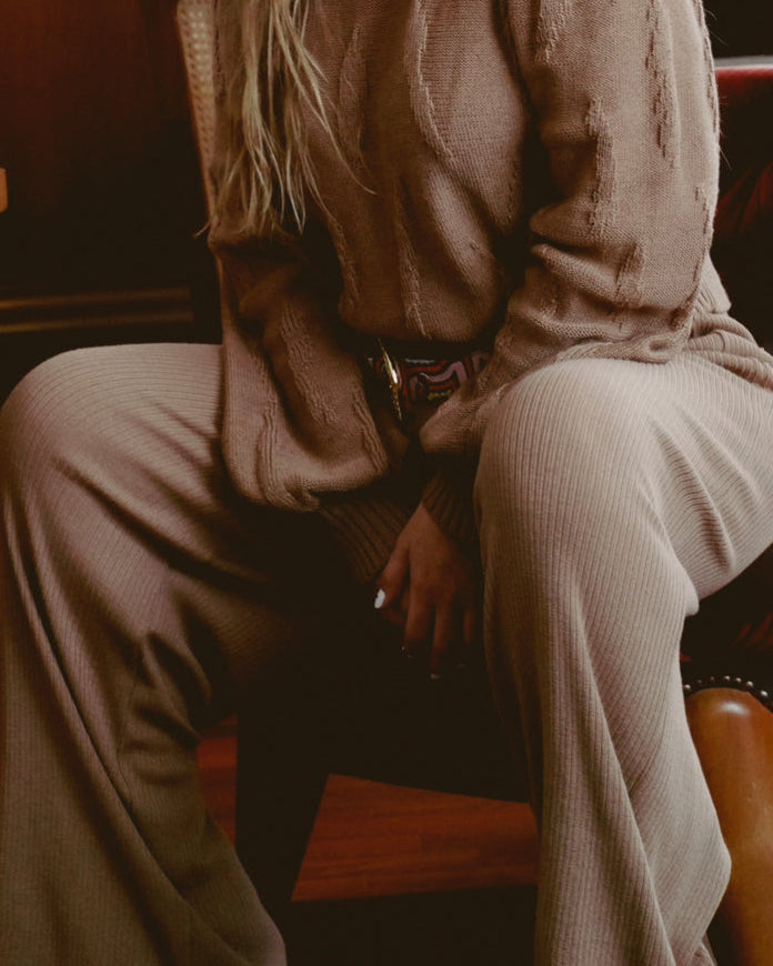 CAMEL KNITTED PANTS