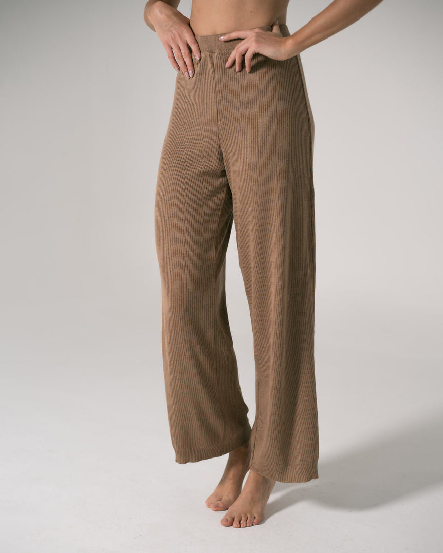 CAMEL KNITTED PANTS