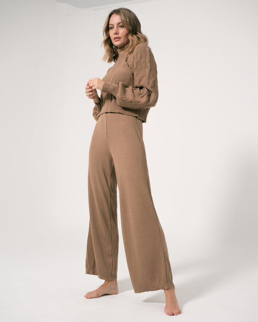 CAMEL KNITTED PANTS